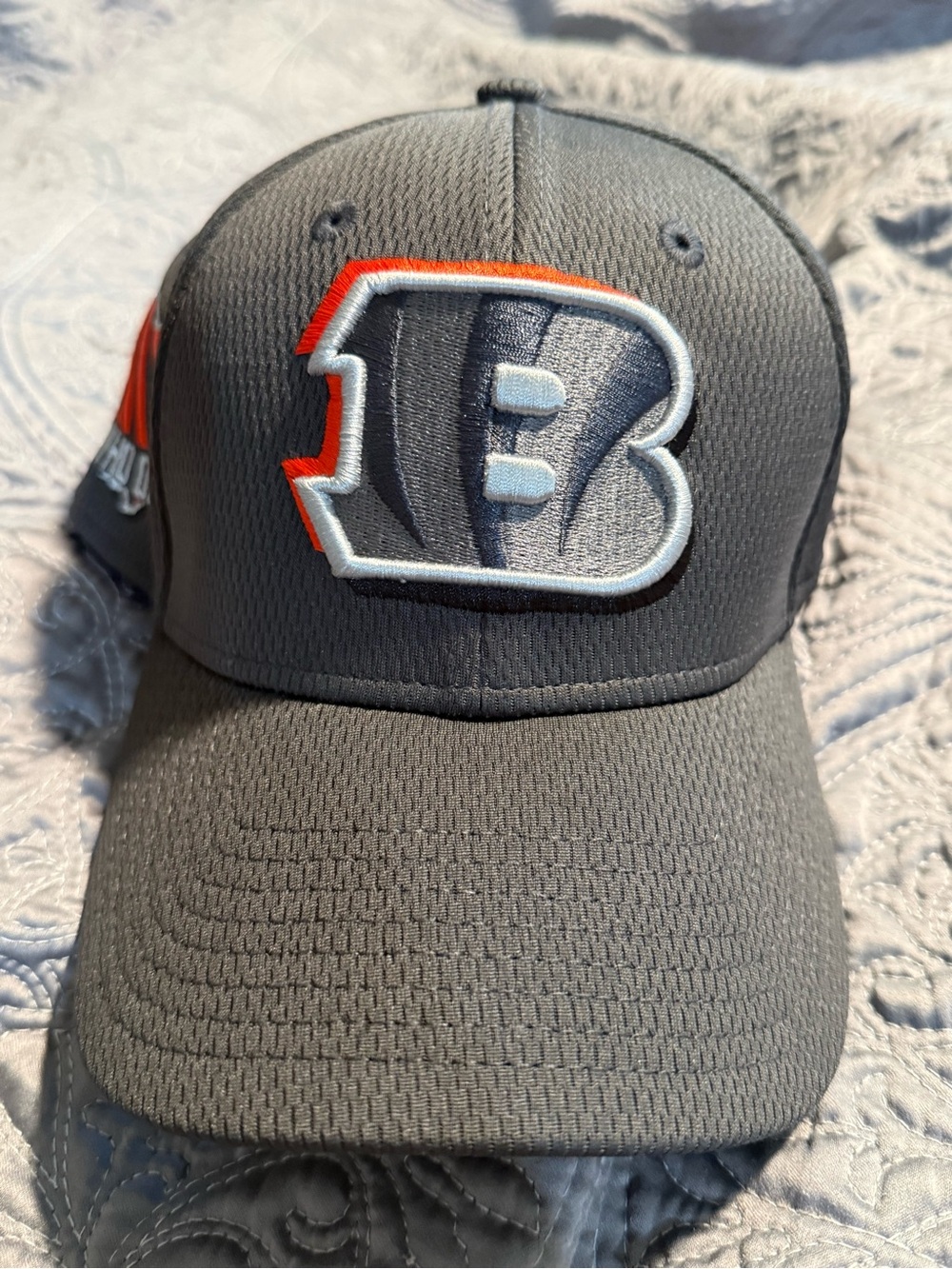 New Era Cincinnati Bengals Kids Gray and Orange Logo Cap